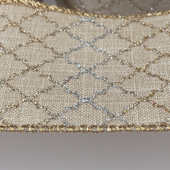 5 Offray Wired Edge Ribbon Gold Silver Glitter Cross Hatch Pattern 2.5" - Picture 4 of 16